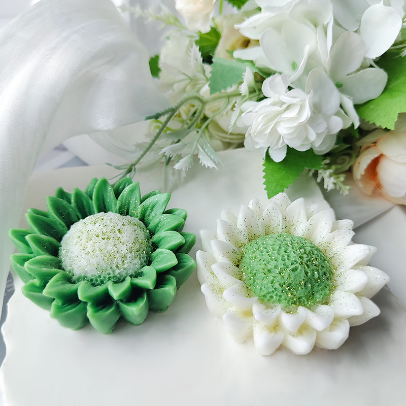 Handcrafted Designer Daisey Candles set of 10