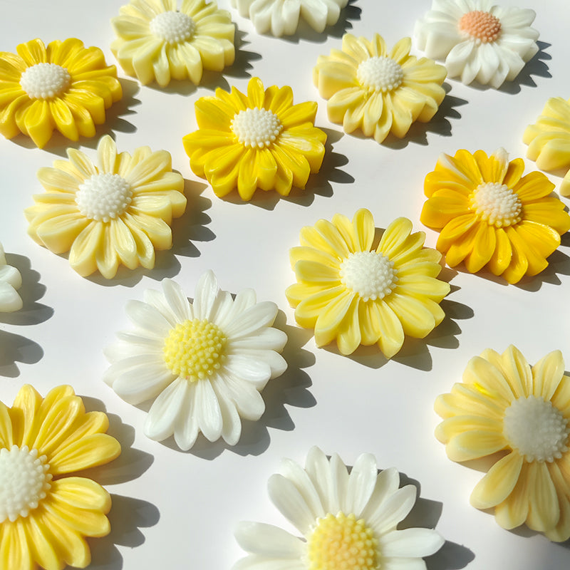 Handcrafted Designer Daisey Candles set of 10